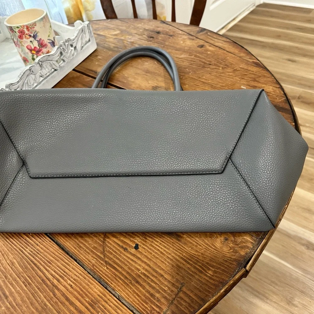 A New Day (Target) Gray Shoulder Purse front phone pocket - Picture 4 of 5